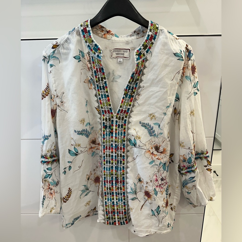Johnny Was White Floral Embroidered Blouse